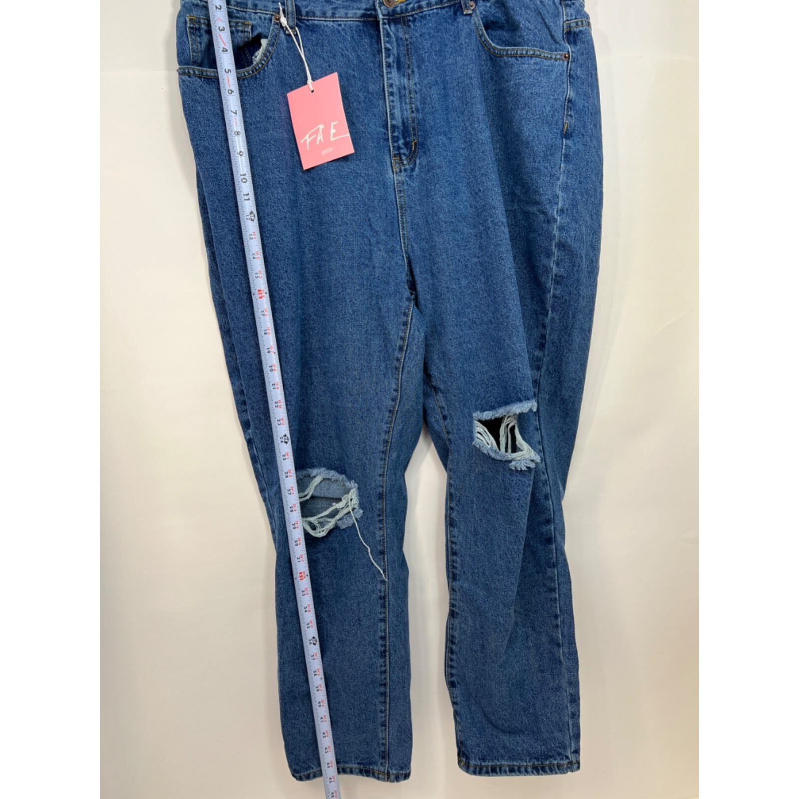 Nwt Fae London Med Wash Hi Rise Straight Ripped Jeans Woman Size Uk24 Us20 — image 4 of 8
